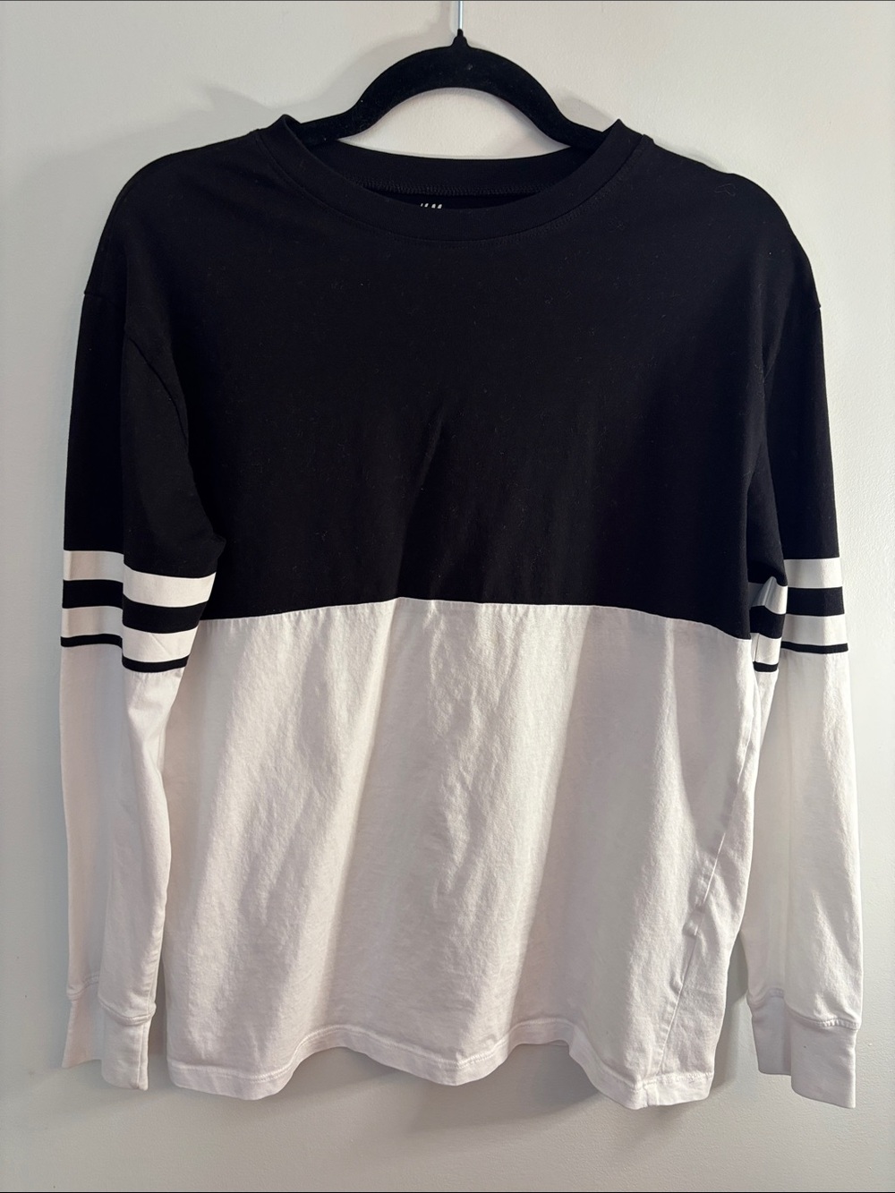 H&M long sleeve colour block organic cotton tee